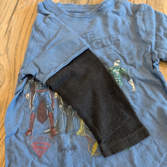 Bundle of 2T Toddler Clothing 4 Items Included - Picture 14 of 15